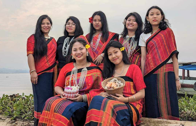 তিন পার্বত্য অঞ্চল রাঙামাটি, খাগড়াছড়ি, বান্দরবানে চলছে এই উৎসব। ছবি: মাহবুবুল ইসলাম পলাশ