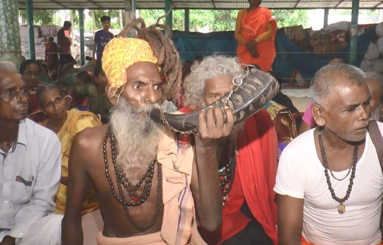 মূল মেলা হয় এক রাতের জন্য। যা আজ রাতে অনুষ্ঠিত হবে। এই মেলা কখনো কখনো সপ্তাহব্যাপীও চলে। ছবি: আয়শা সিদ্দিকা আকাশী