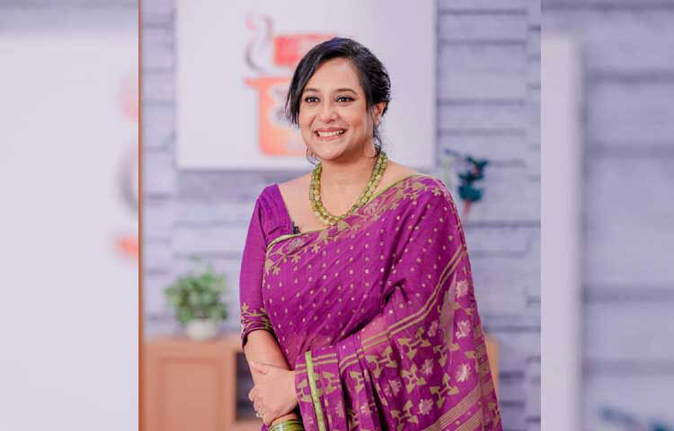 জনপ্রিয় এই অভিনেত্রীকে দ্বিতীয়বারের মতো চলচ্চিত্রের পর্দায় দেখা গেছে গত ঈদে মুক্তি পাওয়া সিনেমা ‘প্রহেলিকা’য়। ছবি: ফেসবুক থেকে