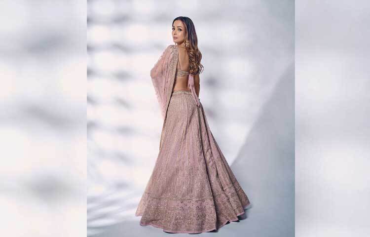 সুন্দর দৈহিক গড়ন ও সাবলীল অভিনয়ের পাশাপাশি বেশ ফ্যাশন সচেতন এই অভিনেত্রী। ছবি: ইনস্টাগ্রাম