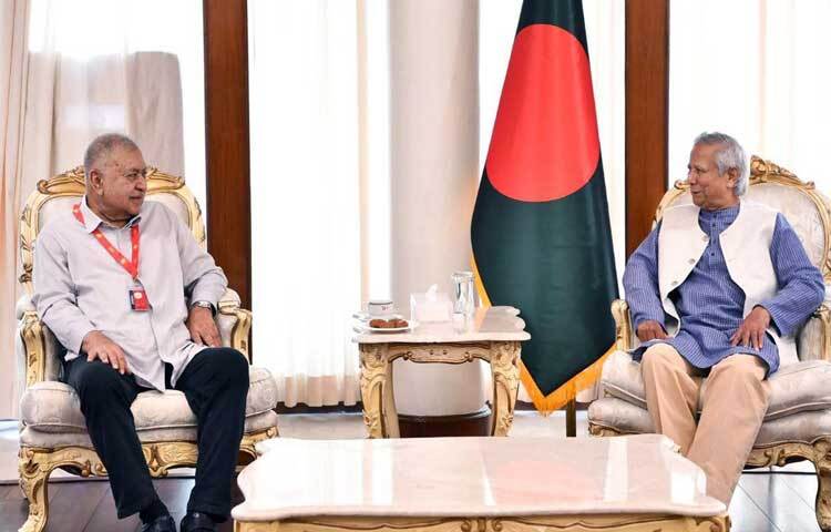 ড. কামাল হোসেনের নেতৃত্বে গণফোরাম এই সংলাপে অংশ নিয়ে রাষ্ট্র সংস্কারের পর দ্রুততম সময়ের মধ্যে নির্বাচনের দাবি জানিয়েছে।