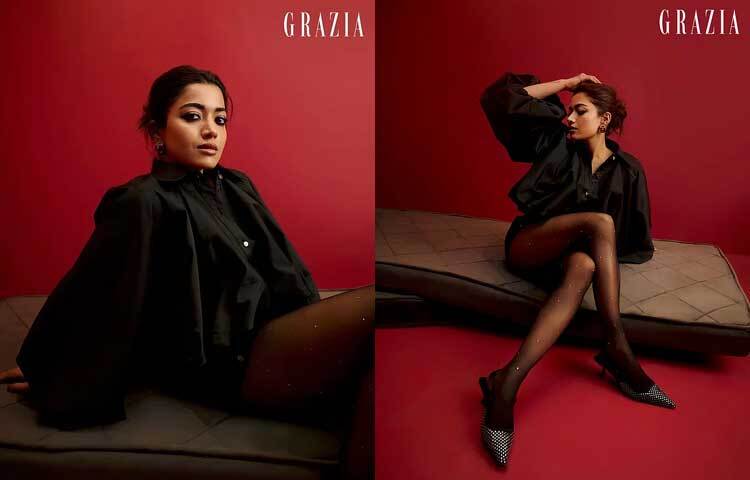 ওভারসাইজড কালো শার্ট আর স্মোকি আই লুকের পাশাপাশি কানে পরেছেন স্টেটমেন্ট স্টাড। এছাড়া মেসি বান চুলের সঙ্গে নজর কেড়েছে অভিনেত্রীর ক্রিস্টেল এমবেলিশমেন্ট মিউল হিল।