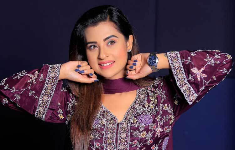 জন্মদিনে বিশেষ কোনো আয়োজন করেন না বুবলী।