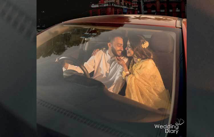 ভালোবাসাময় মুহূর্ত।