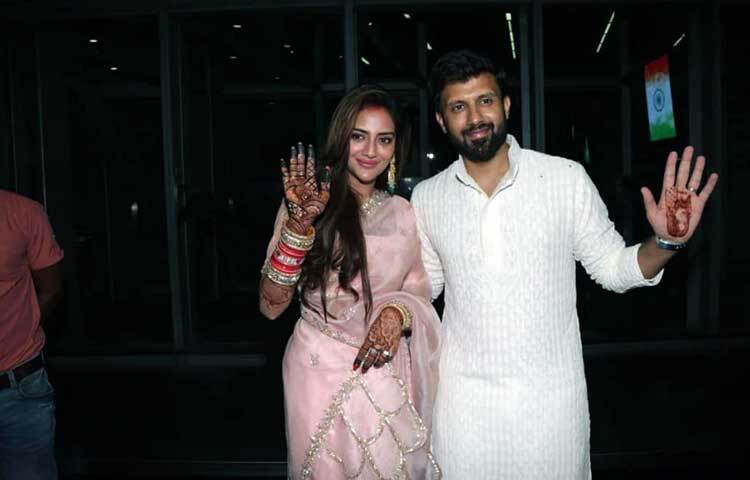 পরে নুসরাত নিজে জানান, তার ও নিখিলের বিয়ে বৈধ ছিল না, ছিল লিভইন রিলেশনশিপ। পরে কলকাতা হাইকোর্টও তাদের বিয়ে অবৈধ ঘোষণা করেন।