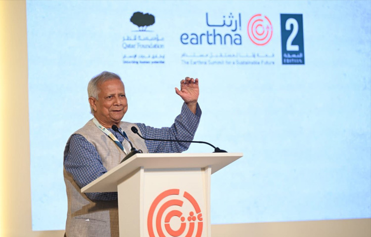 আর্থনা সম্মেলনে মূল প্রবন্ধ উপস্থাপনকালে ড. মুহাম্মদ ইউনূস বলেছেন, মানবাধিকারের প্রতি অবজ্ঞা এবং বিচারহীনতা যে কোনো উন্নয়নের পথে বড় হুমকি। ফিলিস্তিনে চলমান মানবিক দুর্ভোগ শুধু একটি অঞ্চলের বিষয় নয়, এটি মানবতার বিষয়।