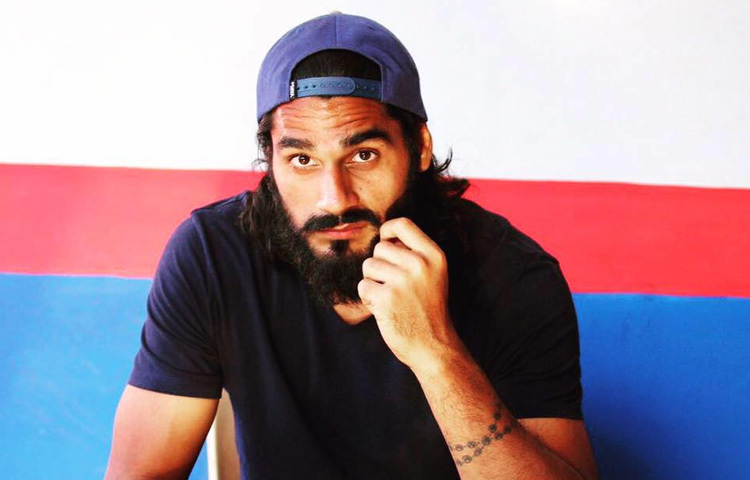 ১৯৯৩ সালের এই দিনে চণ্ডীগড়ের এক মধ্যবিত্ত পরিবারে তার জন্ম।