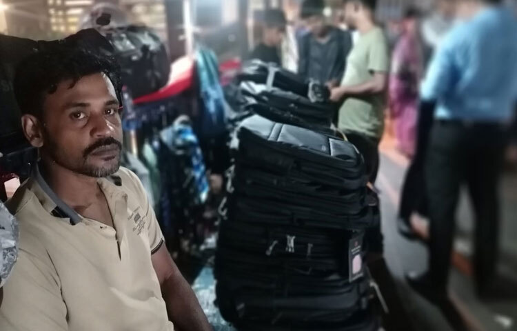 মাত্র ১৫০ থেকে ১০০০ টাকার মধ্যে মিলবে বাহারি সব ট্রাভেল ও ল্যাপটপ ব্যাগ।