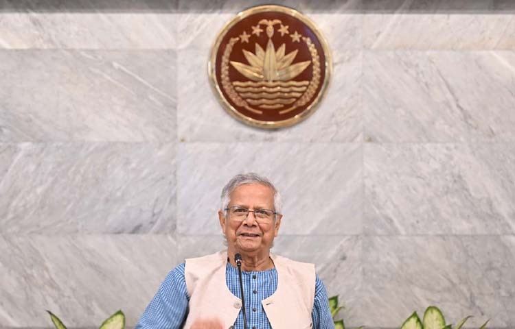 প্রধান উপদেষ্টা প্রফেসর ড. মুহাম্মদ ইউনূস আজ ঢাকায় তেজগাঁওয়ে তাঁর কার্যালয়ে উপদেষ্টা পরিষদের সভায় সভাপতিত্ব করেন। ছবি: পিআইডি