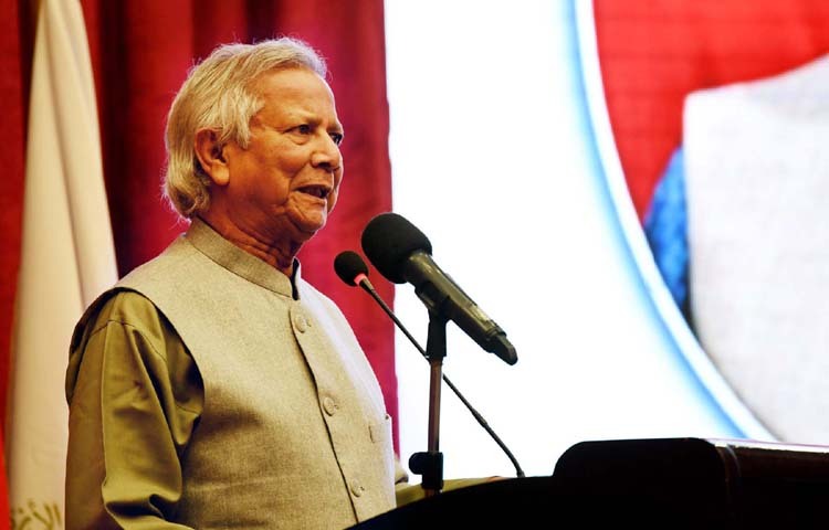 প্রধান উপদেষ্টা প্রফেসর মুহাম্মদ ইউনূস ডি-৮ শীর্ষ সম্মেলনের সাইডলাইনে গতকাল মিশরের কায়রোতে আল-আজহার বিশ্ববিদ্যালয়ের লেকচার সেশনে বক্তৃতা করেন। ছবি: পিআইডি