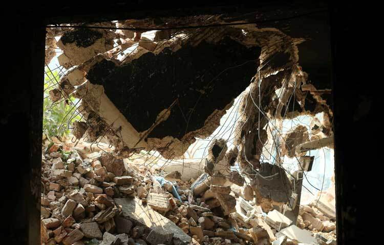 ভারতে পালিয়ে থাকা শেখ হাসিনার ক্ষমতাচ্যুতির ছয় মাস পূর্তির দিনে ‘বুলডোজার মিছিল’ কর্মসূচি থেকে এই ভাঙচুর শুরু হয়।