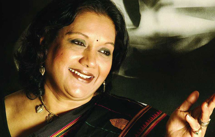 নির্মাণ করেছেন চলচ্চিত্রও। ‘আয়না’ ছিল তার পরিচালিত প্রথম সিনেমা। জীবনের শেষ সময়ে নির্মাণ করছিলেন ‘এই তুমি সেই তুমি’ নামের একটি ছবি, যেটি অসমাপ্তই থেকে গেছে।