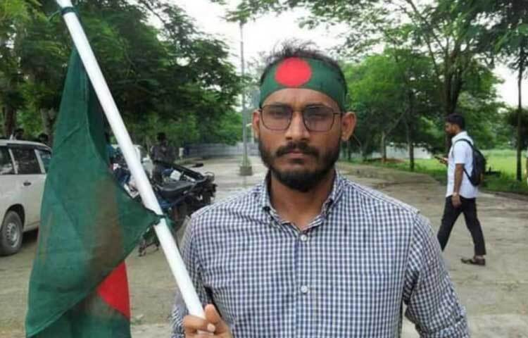 রংপুরে পুলিশের সঙ্গে সংঘর্ষে বেগম রোকেয়া বিশ্ববিদ্যালয়ের (বেরোবি) এক শিক্ষার্থী নিহত হয়েছেন। ছবি: জিতু কবীর