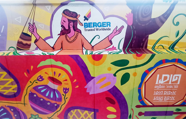 মহাখালী ফ্লাইওভারের পিলারগুলোয় স্ট্রিট আর্টের ফাঁকে ফাঁকে নগরবাসীকে দেওয়া হয়েছে সচেতনতামূলক নানা বার্তা। ছবি: মাহবুব আলম