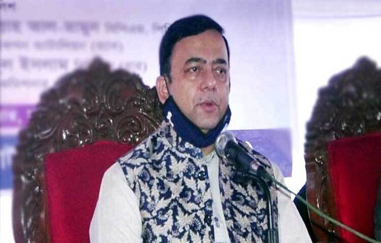 ২০২৪ সালের এপ্রিলে দুটি গণমাধ্যমে ‘বেনজীরের ঘরে আলাদিনের চেরাগ’ এবং ‘বনের জমিতে বেনজীরের রিসোর্ট’ শিরোনামে সংবাদ প্রকাশের পর সাবেক পুলিশপ্রধান বেনজীর আহমেদের দুর্নীতির খবর সামনে আসে।