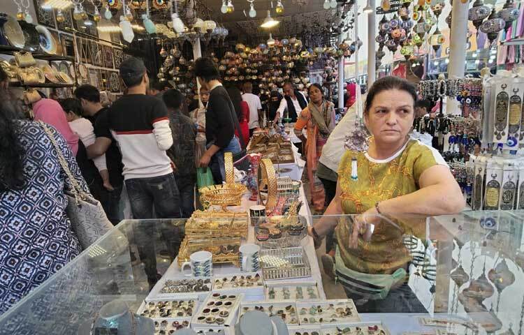 বাহারি সব পণ্যর পসরা সাজিয়ে বসেছে তারা।