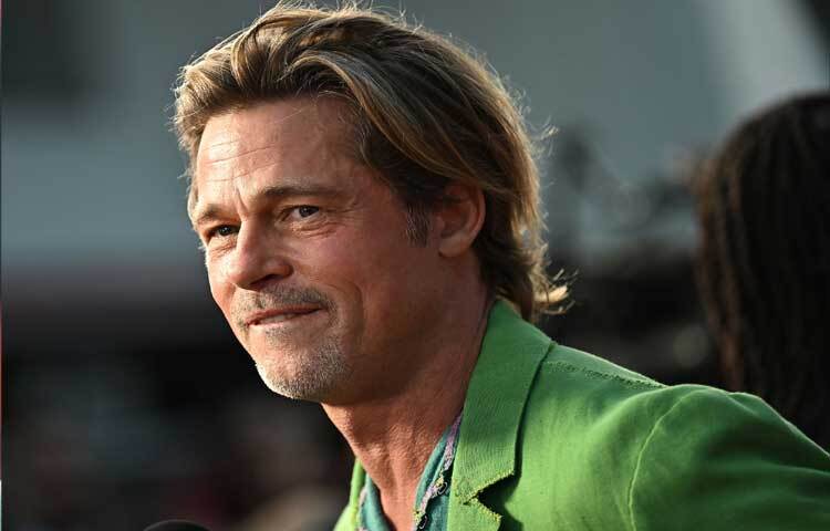 পিট আন্তর্জাতিক ত্রাণ ও মানবিক সাহায্য সংস্থা ‘নট অন আওয়ার ওয়াচ’ প্রতিষ্ঠাতাদের একজন।