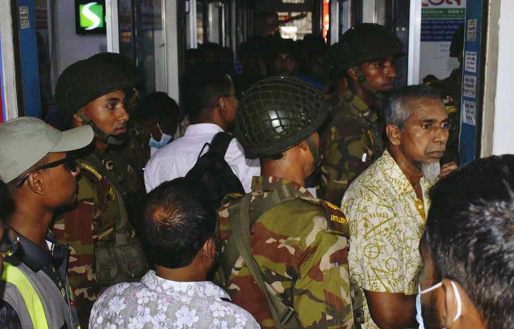 ঈদের আগে এমন অভিযান স্বস্তি এনে দিয়েছে ভুক্তভোগী যাত্রীদের মাঝে।