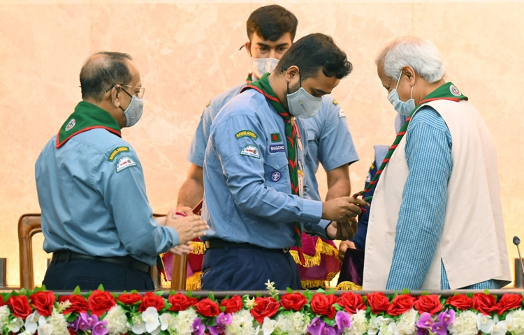 দুনিয়া ও নিজেকে আবিষ্কারের সুযোগ তৈরি করে স্কাউটসের কার্যক্রম।‌ গৎবাঁধা ছাত্রজীবনে নিজের সঙ্গে পরিচিত হওয়ার আর সুযোগ থাকে না।