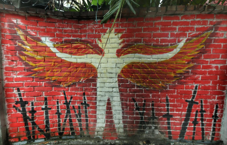 শিল্পীরা বলেন, দেয়ালচিত্র ক্যানভাসের চেয়ে বেশি শক্তিশালী, কারণ এটা সবার চোখে পড়ে, কেউ চাইলে না চাইলেও পড়ে। আর তাই এই গ্রাফিতিগুলো শুধুই ছবি নয়, এ এক জাতীয় চেতনার রঙিন দলিল।