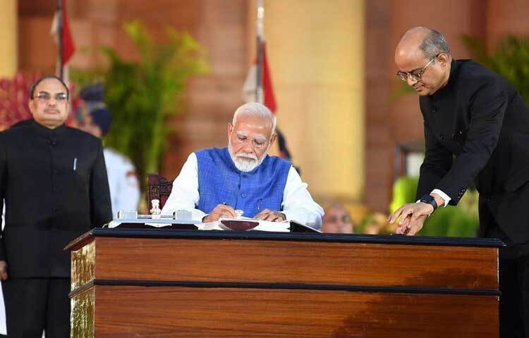 মিত্রশক্তি, বিশেষ করে চন্দ্রবাবু নাইডুর তেলেগু দেশম পার্টি (টিডিপি) ও নীতীশ কুমারের জনতা দল ইউনাইটেড (জেডিইউ) একাধিক মন্ত্রণালয় পেতে যাচ্ছে মোদী ৩.০ সরকারে। ছবি: নরেন্দ্র মোদীর ইনস্টাগ্রাম থেকে