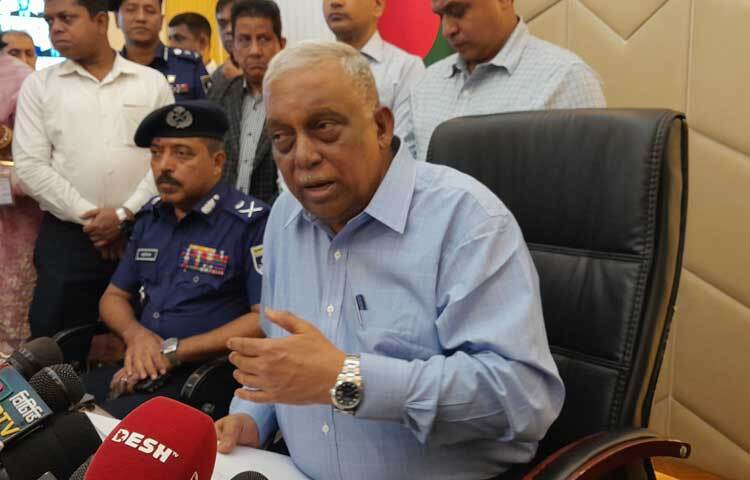 কোটা সংস্কার আন্দোলনকে ঘিরে সংঘাত-সহিংসতায় সরকারিভাবে এ পর্যন্ত ১৪৭ জন মারা যাওয়ার খবর পাওয়া গেছে বলে জানিয়েছেন স্বরাষ্ট্রমন্ত্রী আসাদুজ্জামান খান। ছবি: মাসুদ রানা