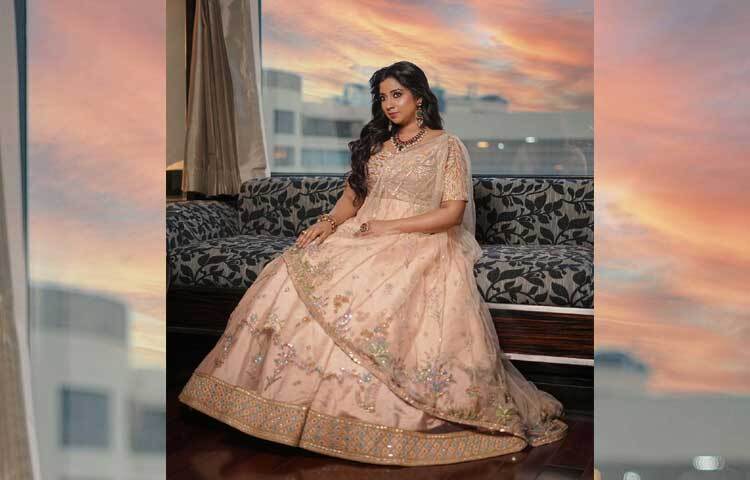 কোকিল কণ্ঠের অধিকারী এই শিল্পী নিজের ভালো থাকা, খারাপ থাকা সবকিছুই সোশ্যাল মিডিয়ার মাধ্যমে ভাগ করে নেন তার অনুরাগীদের সঙ্গে। ছবি: ইনস্টাগ্রাম থেকে