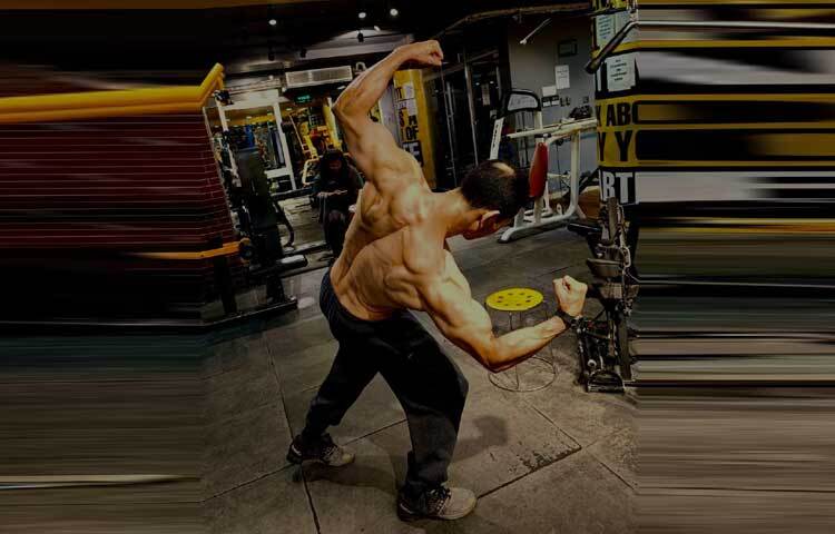 ১৯৭০ সালে জন্ম নেওয়া তাজ এখনো নিজেকে ফিট রেখেছেন। নিয়মিত ব্যায়াম করেন এই রাজনীতিবিদ। প্রায়ই সোশ্যাল মিডিয়ায় দেখা যায় সেই ঝলক। ছবি: সোহেল তাজের ফেসবুক থেকে