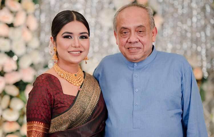 মাস কয়েক আগে গুরুতর অসুস্থ হন তনির স্বামী। অবস্থা অবনতির দিকে গেলে ব্যাংকক নেওয়া হয় তাকে। সে খবর নিজের ফেসবুকে জানিয়ে তনি লিখেছিলেন, ‘জীবনের সব থেকে কঠিন সময় পার করছি, আমি কোনোভাবেই তাকে হারাতে চাই না।’