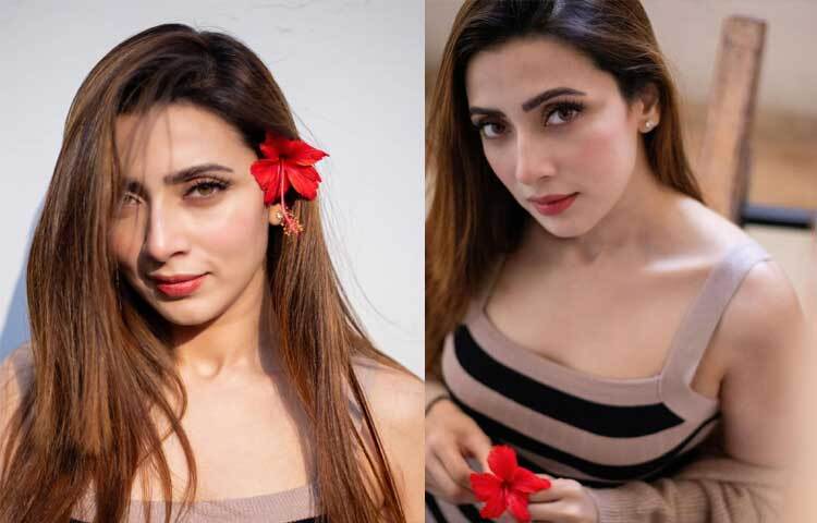 সম্প্রতি ফেসবুক-ইনস্টাগ্রামে কিছু স্থিরচিত্র শেয়ার করেছেন মিম।