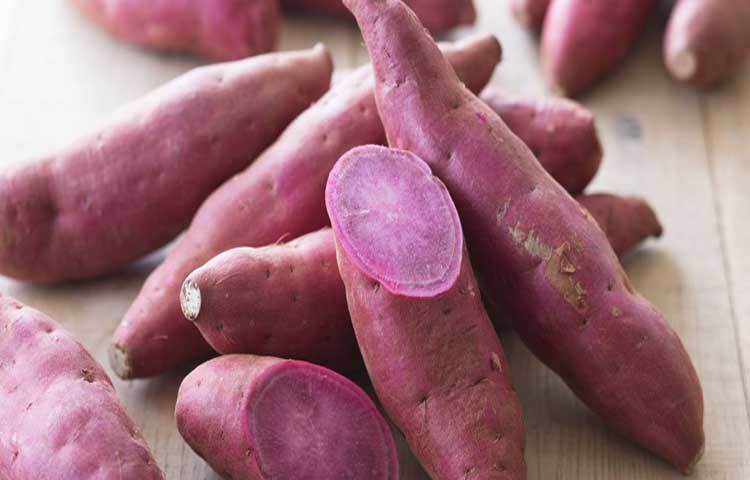 নিয়মিত এই সবজি খেলে হজমশক্তি উন্নত হয়, রক্তে শর্করার মাত্রা নিয়ন্ত্রণে থাকে, রোগ প্রতিরোধ ক্ষমতা বাড়ে ও ওজনও কমে।