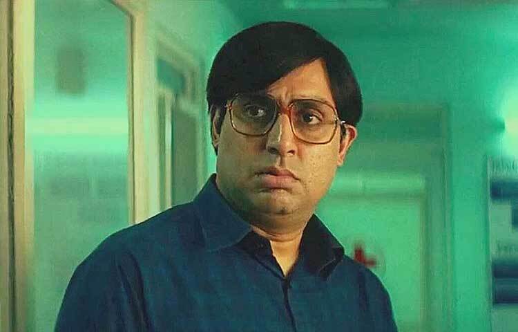 বলিউডের পাশাপাশি লিওনার্দো ডিক্যাপ্রিওর সঙ্গে ‘দ্য গ্রেট গ্যাটবি’ সিনেমায়ও অভিনয় করেছেন তিনি।