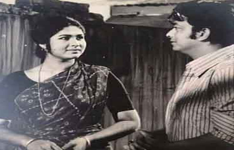 ষাট দশকের শুরুর দিকে খল নায়কের চরিত্রে অভিনয় করে বাংলা সিনেমায় অভিষেক হয় তার। এরপর দিনে দিনে একক ও অপ্রতিদ্বন্দ্বী অভিনেতা হিসেবে নিজেকে প্রতিষ্ঠিত করেছিলেন তিনি।