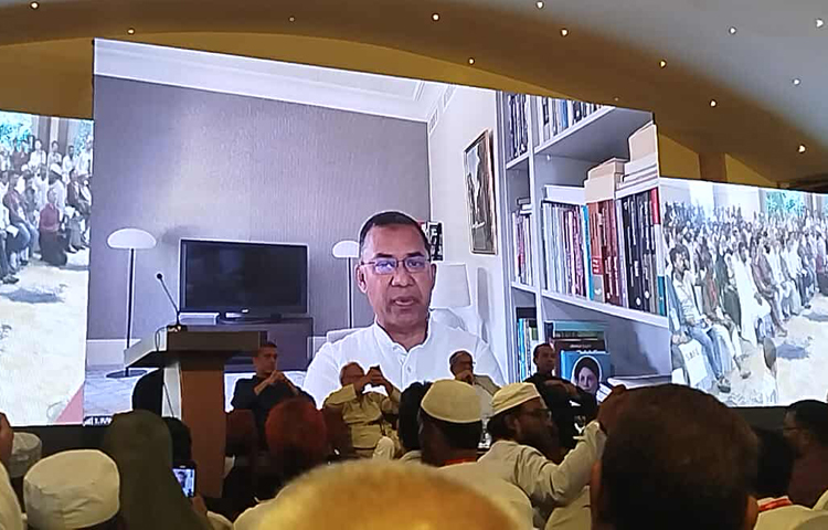 ষড়যন্ত্র চলছে—এমন সতর্কবার্তা দিয়ে নেতাকর্মী ও দেশবাসীকে চোখ-কান খোলা রাখার আহ্বান জানিয়েছেন বিএনপির ভারপ্রাপ্ত চেয়ারম্যান তারেক রহমান। তিনি বলেন, আমরা আগেও বলেছি, এখনো বলছি—নতুন করে ষড়যন্ত্র শুরু হয়েছে। এই ষড়যন্ত্রের বিরুদ্ধে সচেতন থাকতে হবে, প্রস্তুত থাকতে হবে। ছবি: জাগো নিউজ