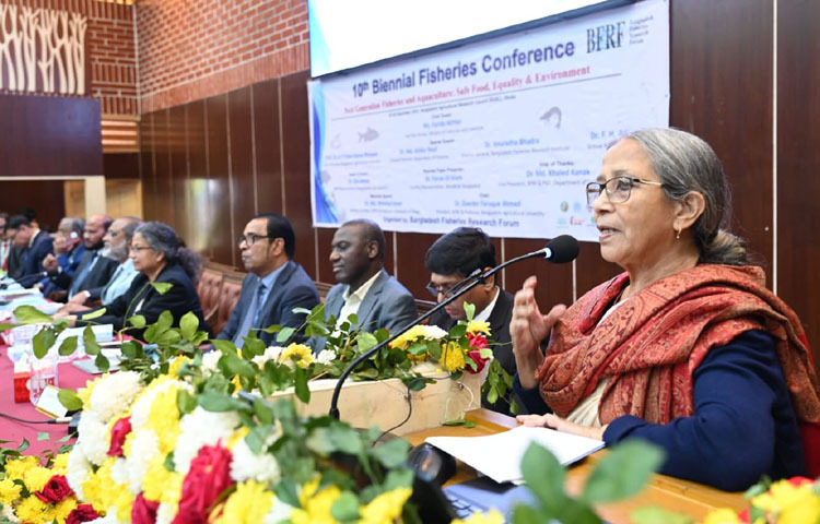 মৎস্য ও প্রাণিসম্পদ উপদেষ্টা ফরিদা আখতার আজ ঢাকায় বাংলাদেশ কৃষি গবেষণা কাউন্সিলের অডিটোরিয়ামে বাংলাদেশ ফিশারিজ রিসার্চ ফোরামের উদ্যোগে ১০ম দ্বিবার্ষিক মৎস্য সম্মেলনের উদ্বোধন অধিবেশনে প্রধান অতিথির বক্তৃতা করেন। ছবি: পিআইডি