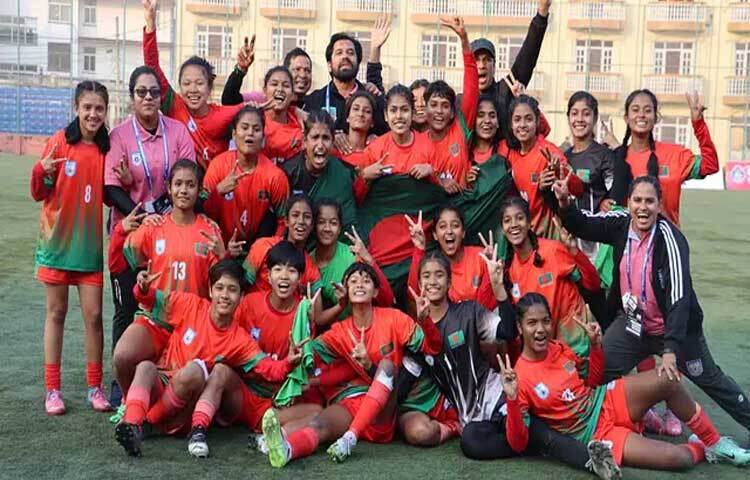১০ মার্চ ভারতকে টাইব্রেকারে ৩-২ গোলে হারিয়ে দ্বিতীয়বারের মতো সাফ অনূর্ধ্ব-১৬ নারী চ্যাম্পিয়নশিপ শিরোপা জেতে বাংলাদেশ।