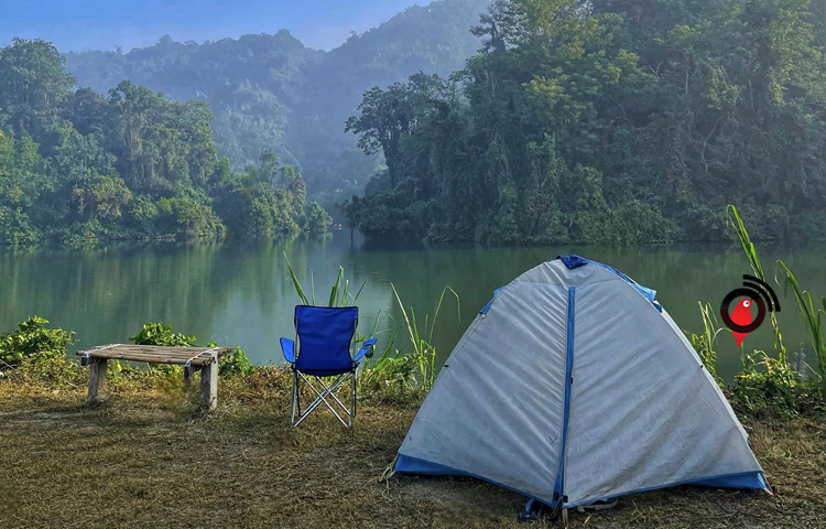 ক্যাম্প সাইডে আর্টিফিশিয়াল কোনো কিছুই নেই, এখানে সত্যিকার অর্থে প্রকৃতির মাঝে থাকার পরিবেশ পান পর্যটকরা। ছবি: এম মাঈন উদ্দিন