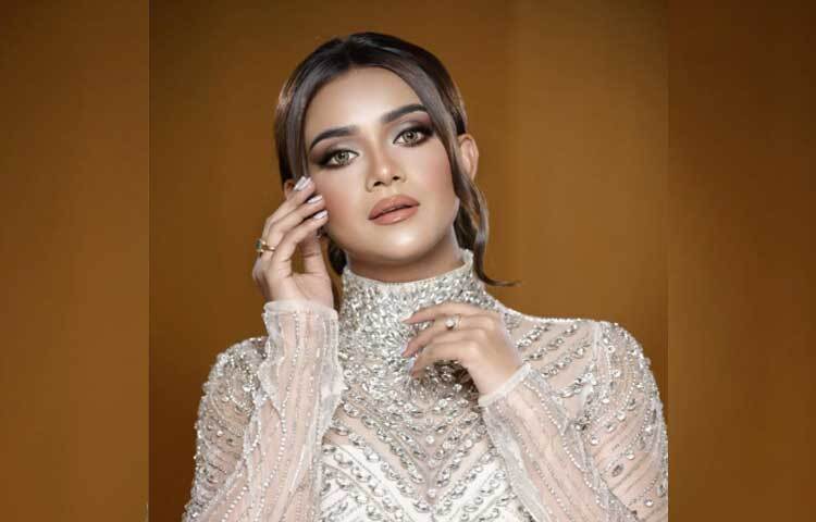 আকর্ষণীয় ফিগারের জন্য বডিকন ডিজাইনের আউটফিটে বেশ আবেদনময়ী লাগছে তিশাকে। ছবি: তিশার ফেসবুক থেকে