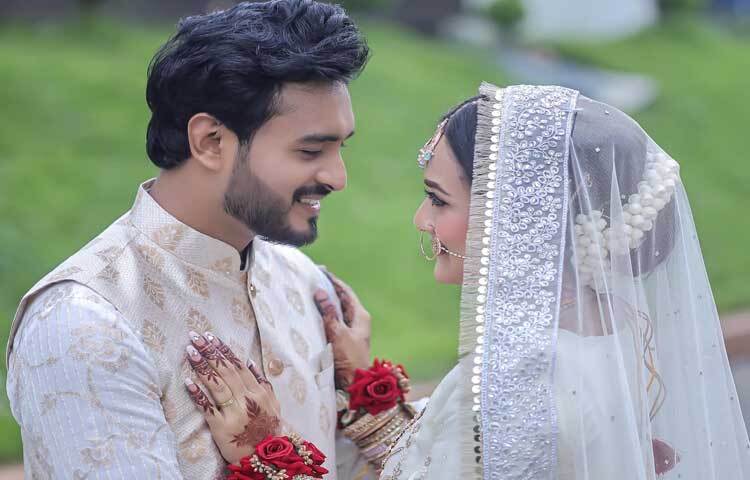 জানা যায়, নাদিয়ার বর সালমান আরাফাতও শোবিজে কাজ করেন। নাটক ও বিজ্ঞাপনে নিয়মিত কাজ করেন তিনি। ছবি: নাদিয়ার ফেসবুক থেকে