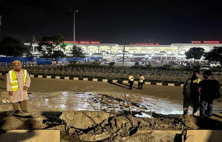 আন্তঃবাহিনী জনসংযোগ পরিদপ্তরের (আইএসপিআর) আজ সন্ধ্যা ৬টার দিকে এক বিজ্ঞপ্তিতে এ তথ্য জানায়। ছবি: মুসা আহমেদ