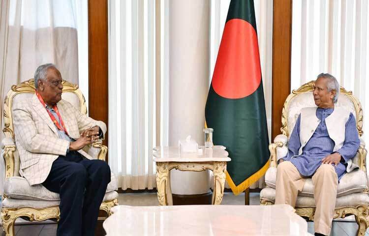 সংলাপে অংশ নেওয়া রাজনৈতিক দলগুলো হলো- গণফোরাম, লিবারেল ডেমোক্রেটিক পার্টি (এলডিপি), জাতীয়তাবাদী সমমনা জোট, ১২ দল, জাতীয় মুক্তি কাউন্সিল, লেবার পার্টি, বাংলাদেশ জাতীয় পার্টি (বিজেপি),  বাংলাদেশ জাসদ (শরীফ নুরুল আম্বিয়া), ন্যাশনাল ডেমোক্রেটিক মুভমেন্ট ও গণতান্ত্রিক বাম ঐক্য।