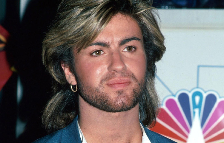 ১৯৯৮ সালে তিনি প্রকাশ্যে সমকামী হিসেবে আত্মপ্রকাশ করেন। তখনকার সমাজে এই স্বীকারোক্তি ছিল বিপ্লবের মতো। এরপর তার গানগুলোতে আরও দৃঢ় হয়ে ওঠে প্রতিবাদী সুর।