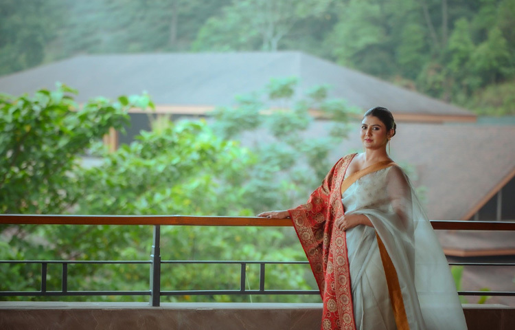 জাতীয় চলচ্চিত্র পুরস্কারজয়ী সিনেমা রঞ্জনা আমি আর আসব না–তে রঞ্জনার চরিত্রে তার অনবদ্য অভিনয় আজও প্রশংসিত।