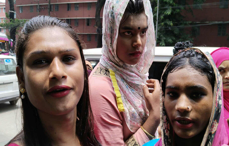 এই ঘটনার মাধ্যমে তৃতীয় লিঙ্গের জনগণের মানবিক সহানুভূতি এবং সমাজে তাদের অবদান উঠে এসেছে। তারা সমাজের নানা প্রান্তে অবহেলিত, উপেক্ষিত, এবং প্রায়শই অবমাননা সহকারে জীবনযাপন করে। কিন্তু আজ তারা প্রমাণ করল যে তারা স্রেফ তাদের পরিচয় বা অবস্থার জন্য নির্দিষ্ট নয়, বরং তারা একজন মানবিক প্রজাতি, যারা অন্য মানুষের জন্য সত্যিকার অর্থে চিন্তা করে, সাহায্যের হাত বাড়ায়।