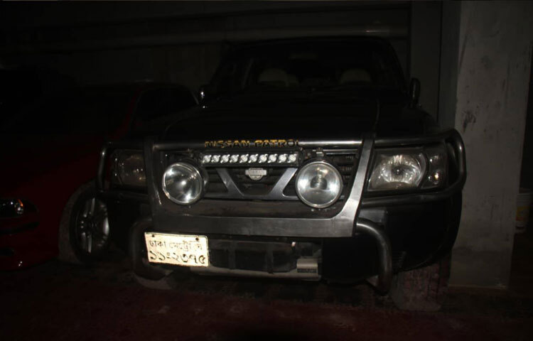 বাড়িটির ম্যানেজার গাড়িগুলো সম্পর্কে সঠিক কোনো তথ্য দিতে পারেননি।