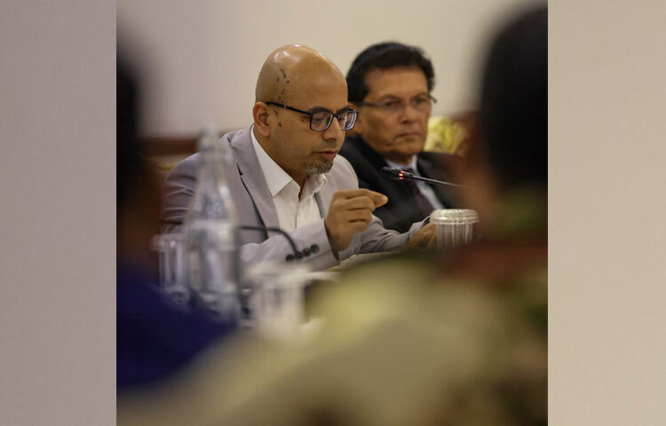 এ বিষয়ে বিস্তারিত জানাতে বিকেল ৪টায় ফরেন সার্ভিস একাডেমিতে প্রেস ব্রিফিং ডেকেছে প্রধান উপদেষ্টার প্রেস উইং।