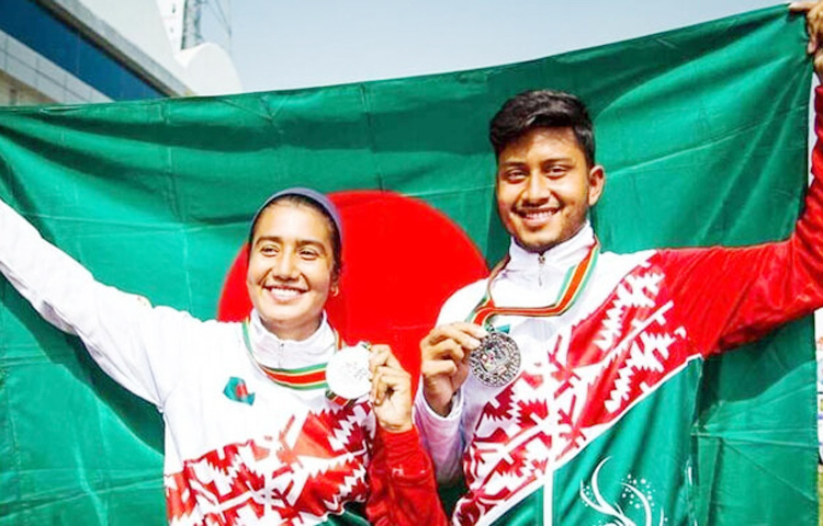 তাইপেতে এশিয়া কাপ ওয়ার্ল্ড র‌্যাংকিং আরচারি টুর্নামেন্ট স্টেজ-১ এ স্বর্ণ জিতেছে বাংলাদেশ। আজ রিকার্ভ মিশ্র দৈতের ফাইনালে দিয়া সিদ্দিকী ও হাকিম আহমেদ রুবেলের সমন্বয়ে গড়া বাংলাদেশ ৫-৩ সেট পয়েন্টে হারিয়েছে কাজাখস্তানকে। ছবি: সংগৃহীত