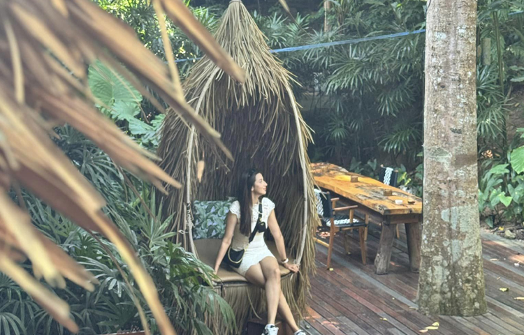 সবশেষ সঞ্জয় সমাদ্দারের ‘মানুষ’ ছবিতে দেখা গেছে বিদ্যা সিনহা মিমকে। পশ্চিমবঙ্গের এ সিনেমাটি বাংলাদেশেও মুক্তি পেয়েছিল। ছবি: মিমের ফেসবুক থেকে