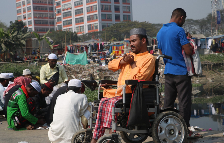 বিশ্বের মুসলিমদের হেদায়েত কামনার মধ্যে দিয়ে শেষ হলো বিশ্ব ইজতেমার দ্বিতীয় পর্বের আখেরি মোনাজাত। ছবি: মাহবুব আলম