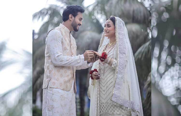 নাদিয়া ও সালমানের শেয়ার করা ছবিতে ভালোবাসা ও শুভ কামনা জানিয়েছেন তাদের ভক্ত-অনুরাগীরা। ছবি: নাদিয়ার ফেসবুক থেকে